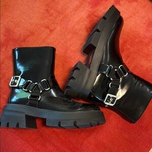 COMBAT ANKLE BOOTS